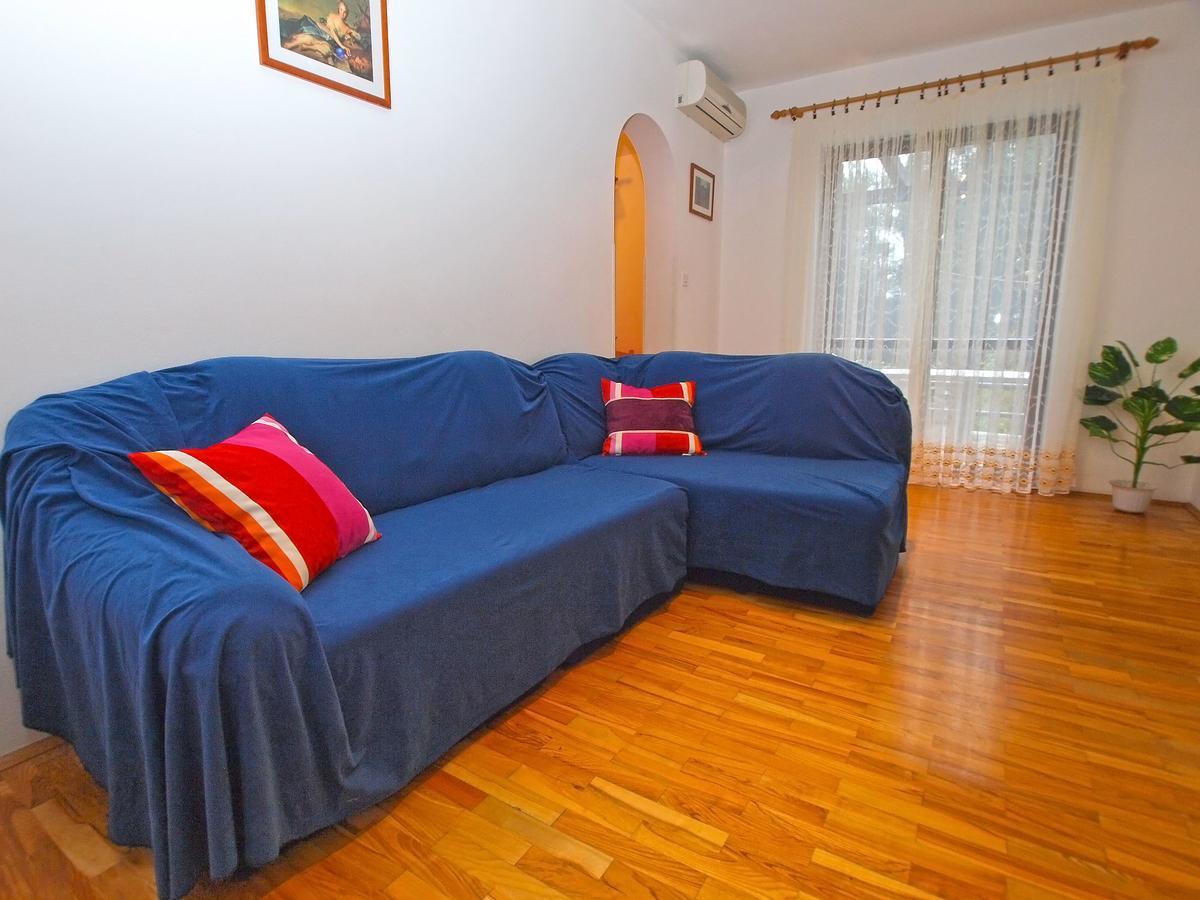 Apartments Dvorine 1210 Banjole Esterno foto